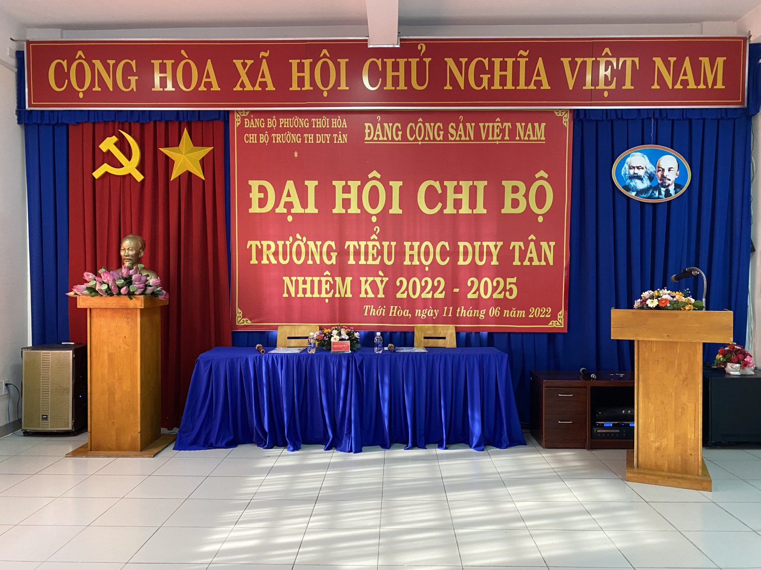 Đại hội Chi bộ Trường Tiểu học Duy Tân nhiệm kì 2022 - 2025